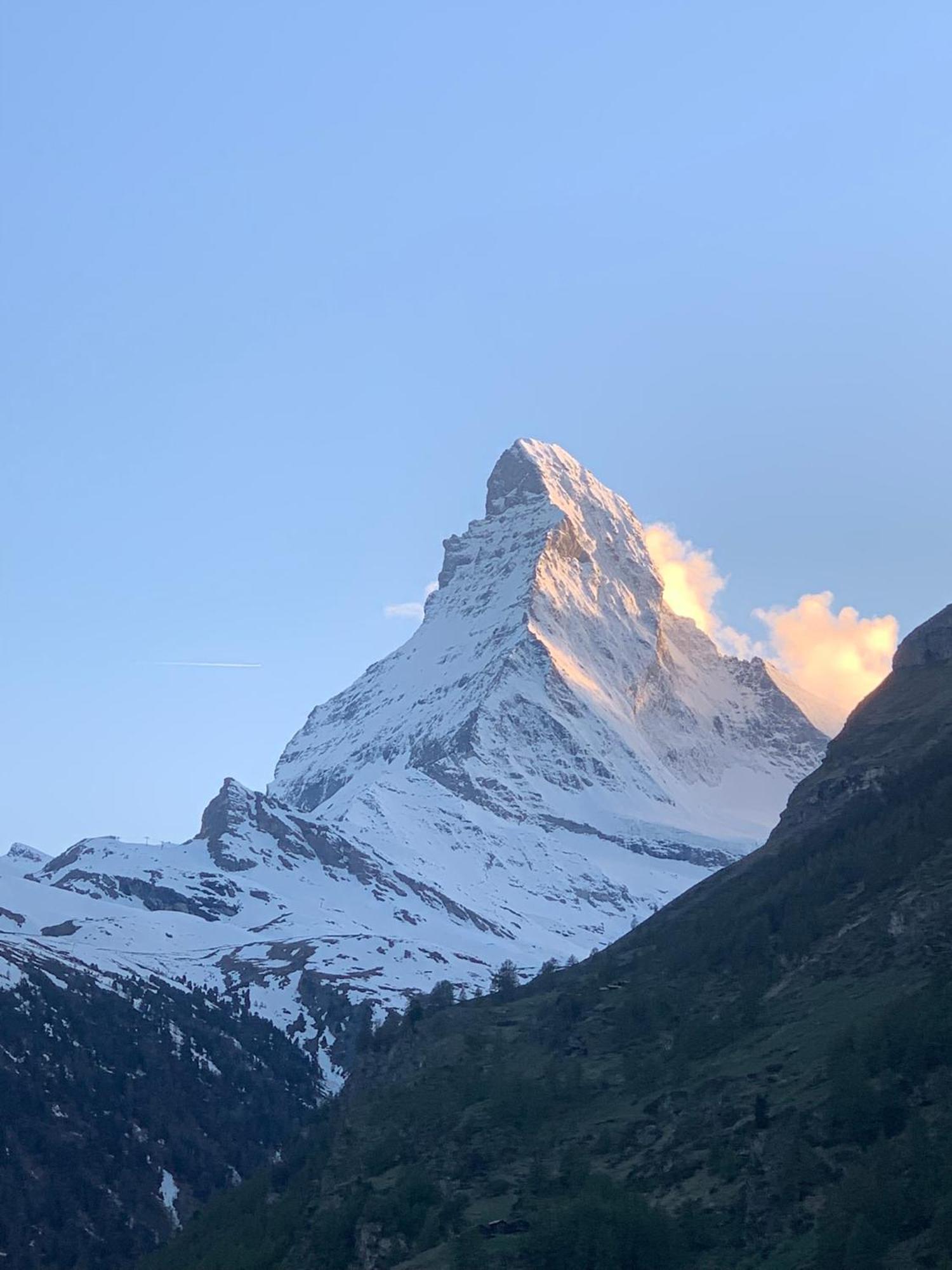 Apartment Apollo Horu 19 Zermatt Bagian luar foto
